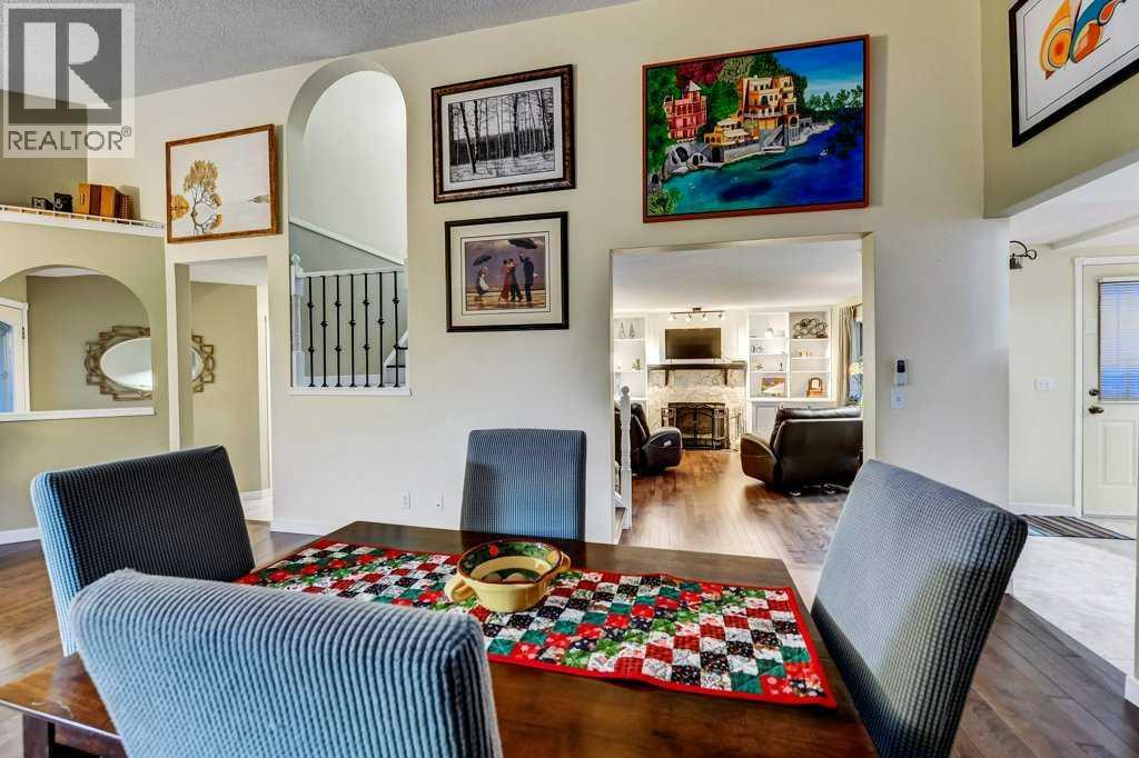 28 HAWKTREE Circle NW