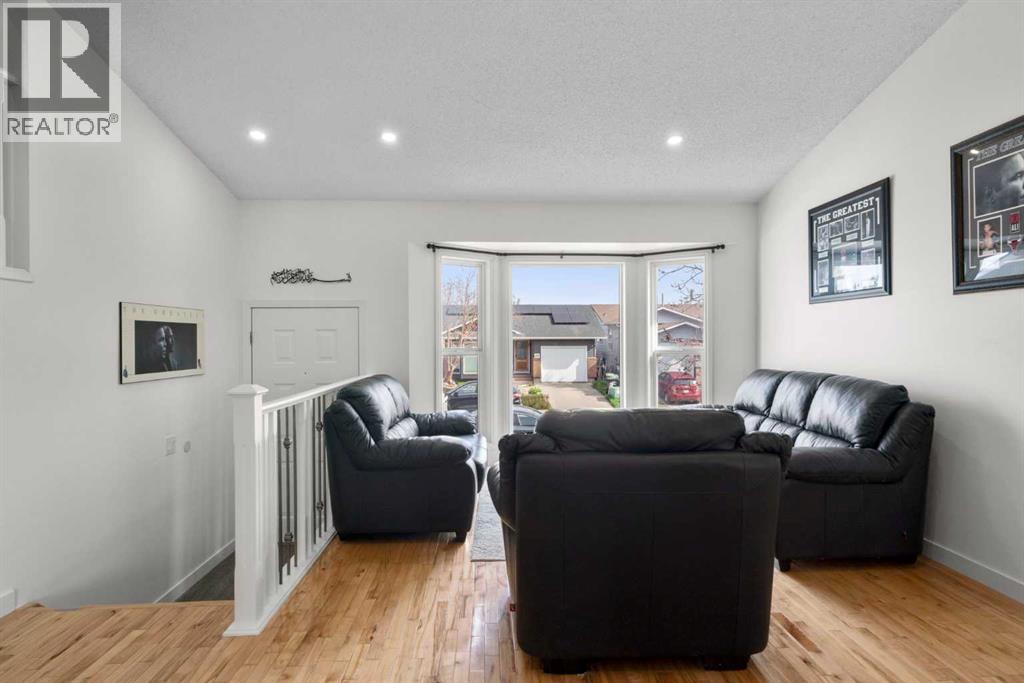 107 Cedargrove Way SW