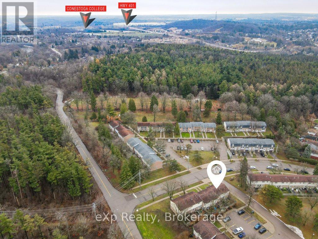 2 - 165 GREEN VALLEY DRIVE