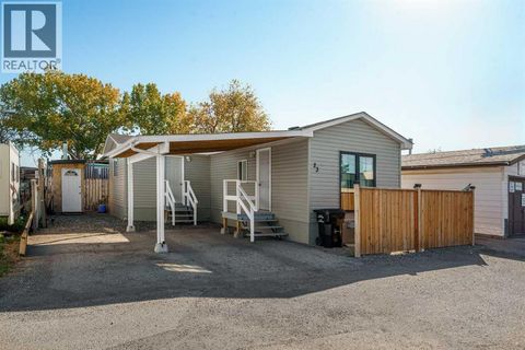 23, 2106 50 Street SE Calgary AB T2B1M7