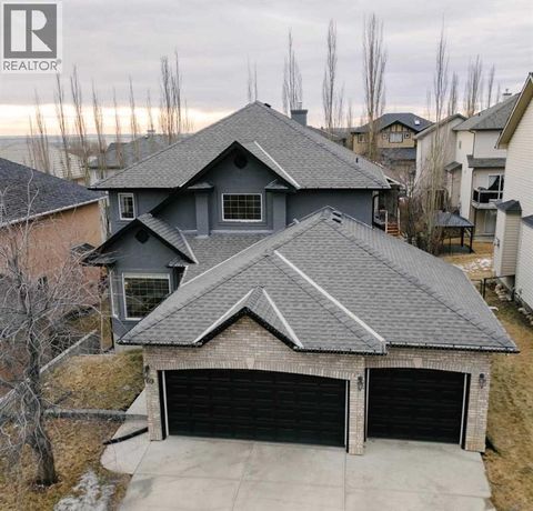 69 Elkton Way SW Calgary AB T3H4Y9