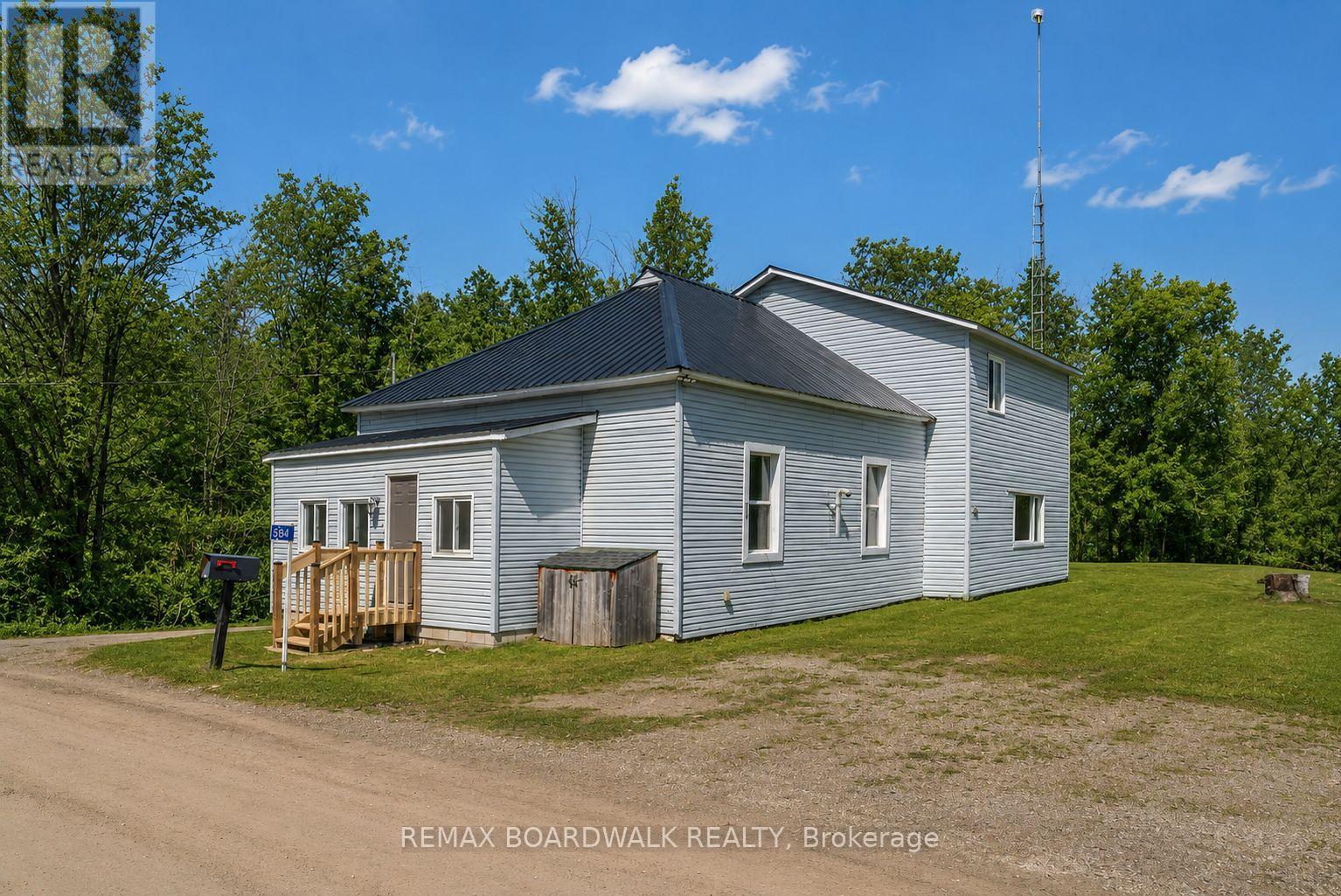 Photo 1 of 48 — 584 FORD ROAD, Montague, ON K7A4S4
