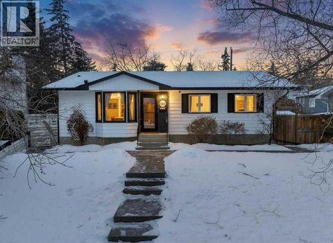 7103 Hunterwood Road NW Calgary AB T2K4J5