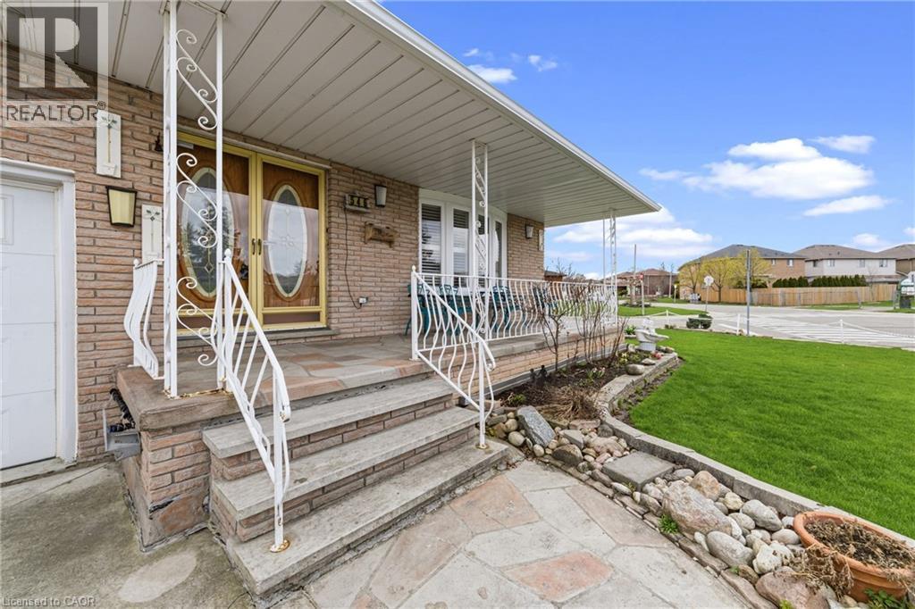 546 DICENZO Drive