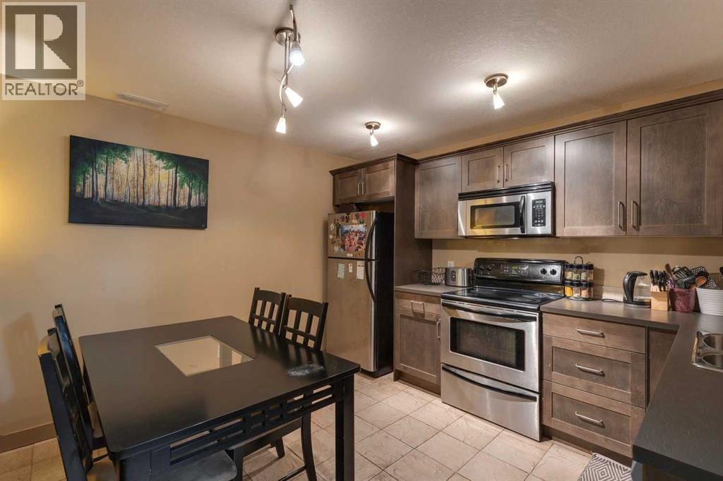 6, 2121 26 Avenue SW