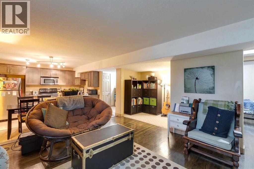 6, 2121 26 Avenue SW