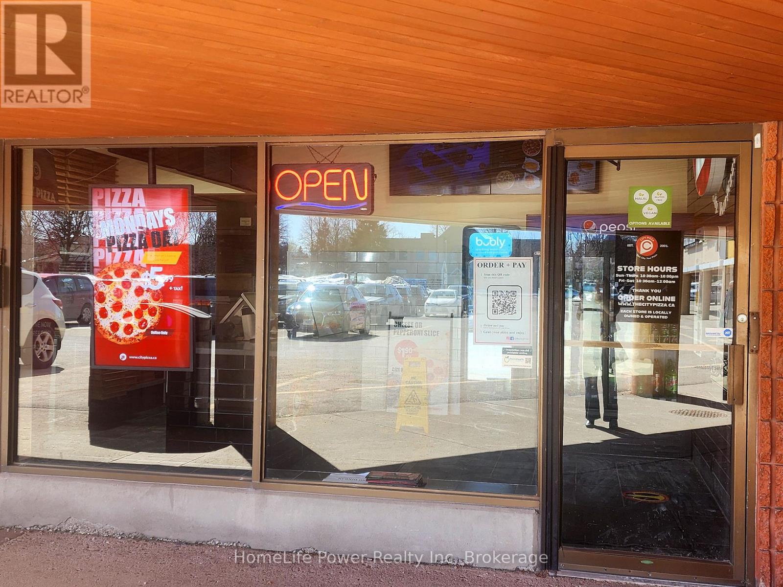 10 - 35 HARVARD ROAD