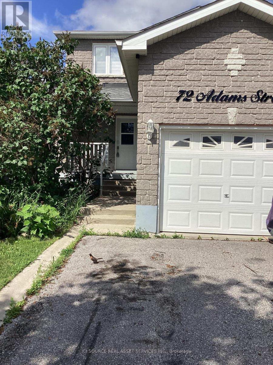 Photo 1 of 23 — UPPER - 72 ADAMS STREET Unit Upper, Bradford West Gwillimbury (Bradford), ON L3Z3E2