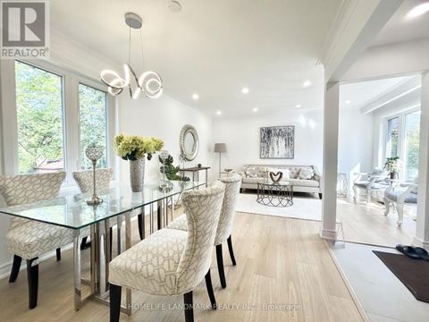 323 ELMWOOD AVENUE Richmond Hill (Harding) ON L4C1L7