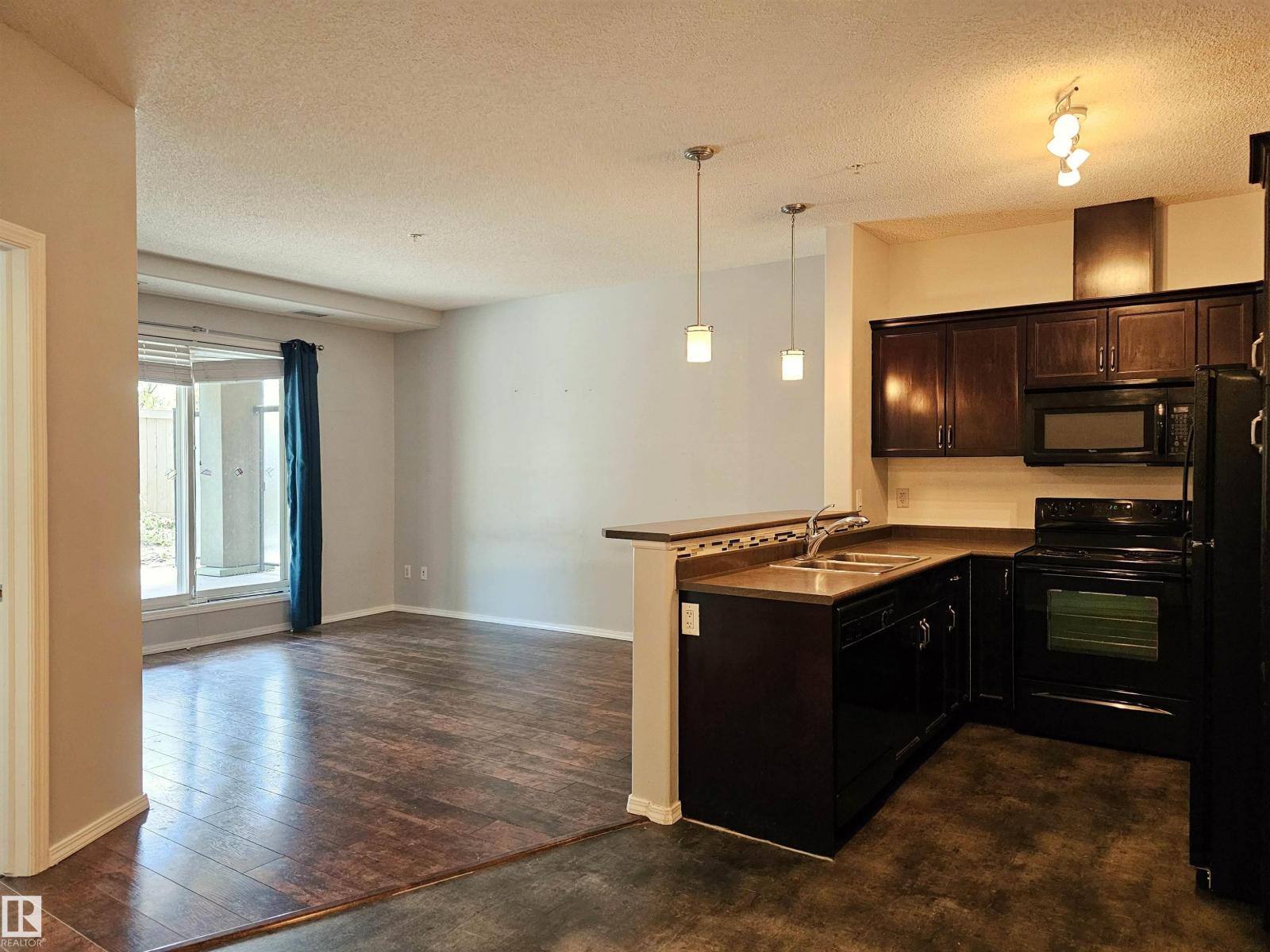 #137 7825 71 ST NW