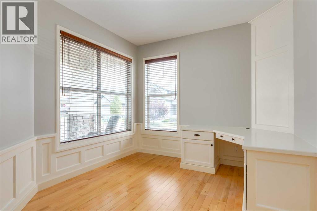 4 Sunset Close