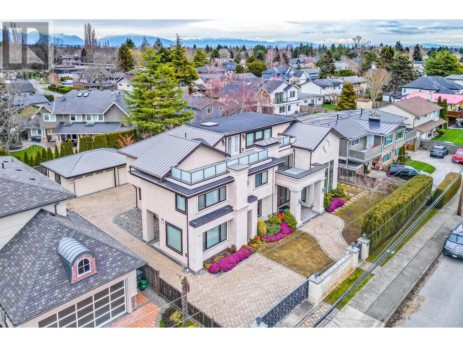 3071 STEVESTON HIGHWAY
