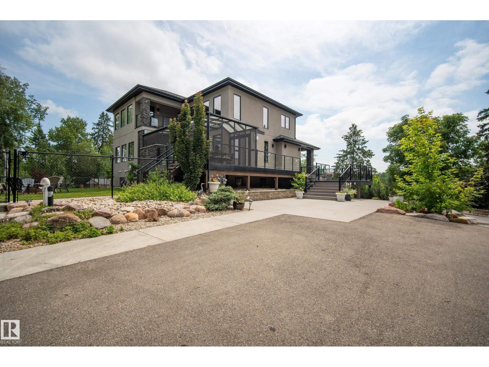#16 51511 RGE ROAD 264