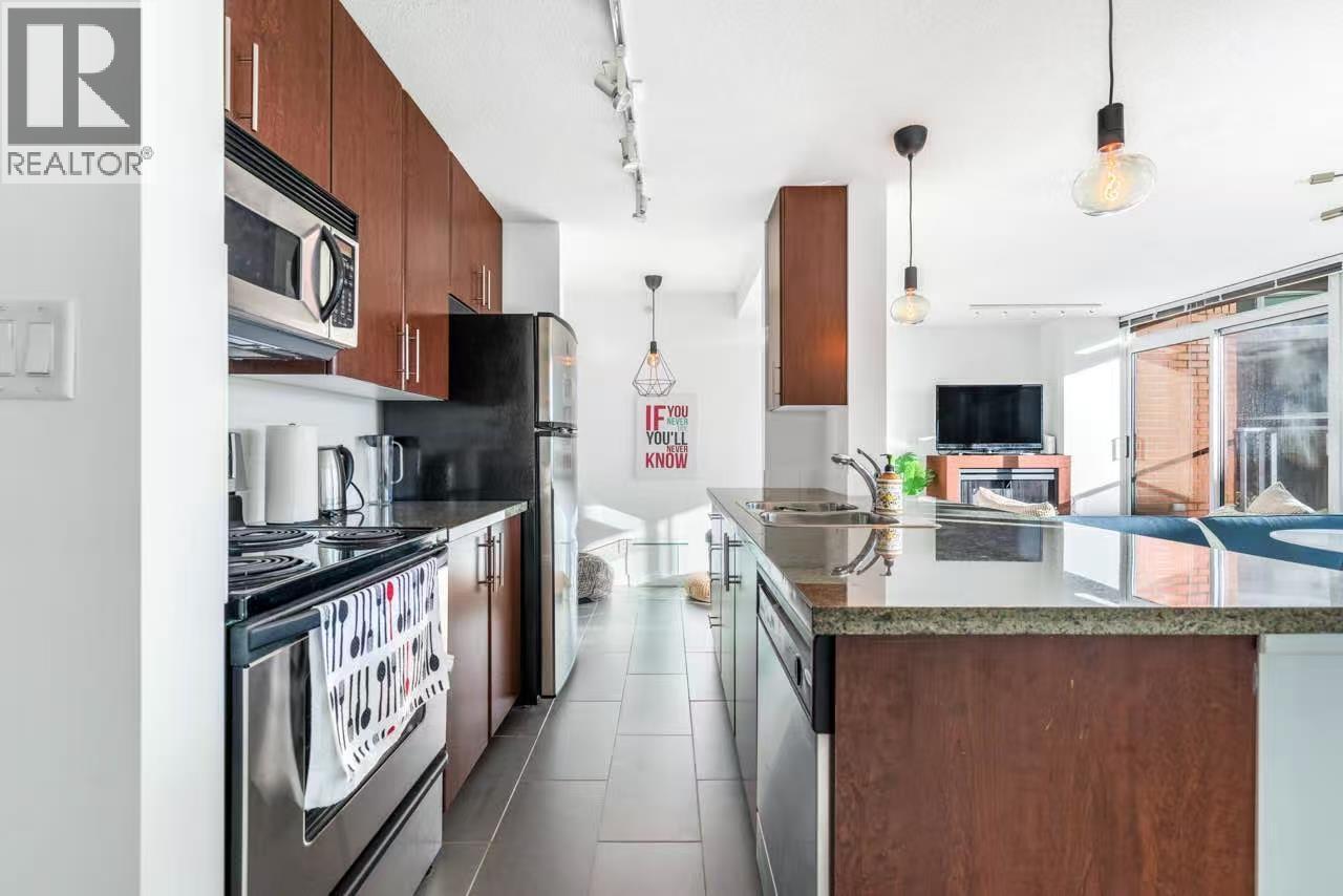 518 618 ABBOTT STREET