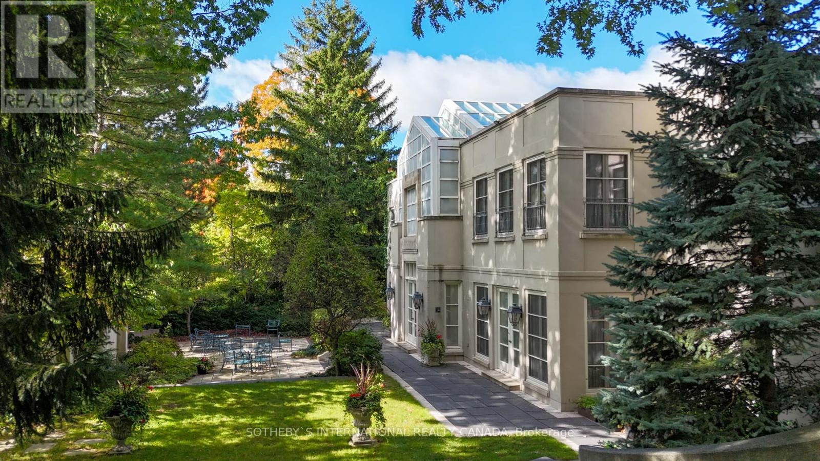 241 STRATHALLAN WOOD