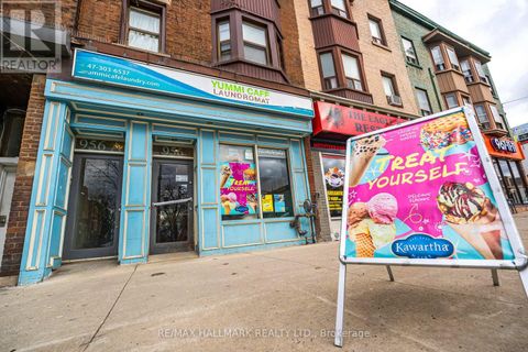 MAIN FLOOR - 956 ST CLAIR AVENUE W Toronto (Oakwood Village) ON M6E1A1