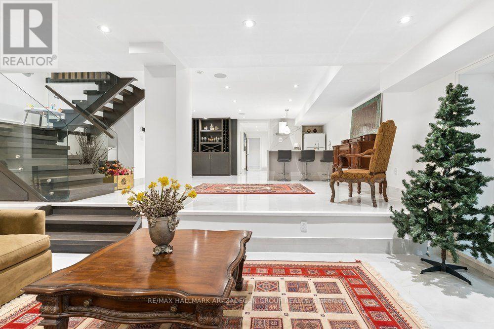 . - 150 SANDRINGHAM DRIVE