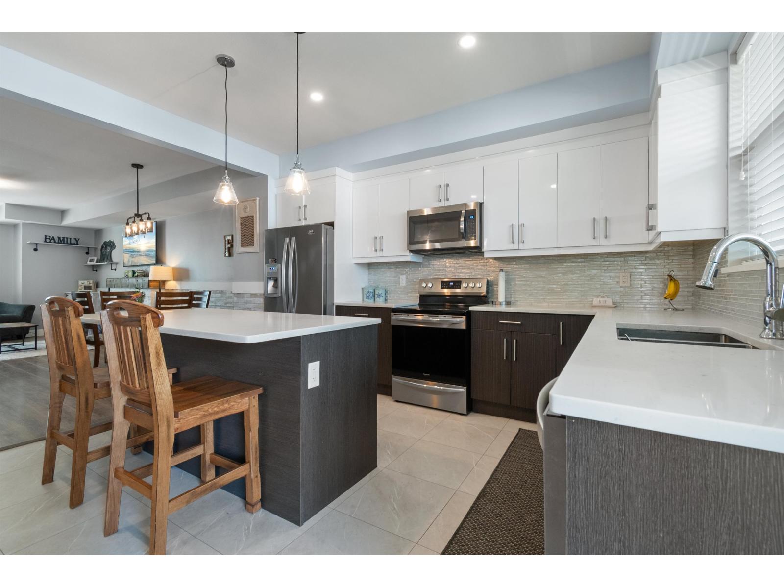2 45395 SPADINA AVENUE|Chilliwack Proper West
