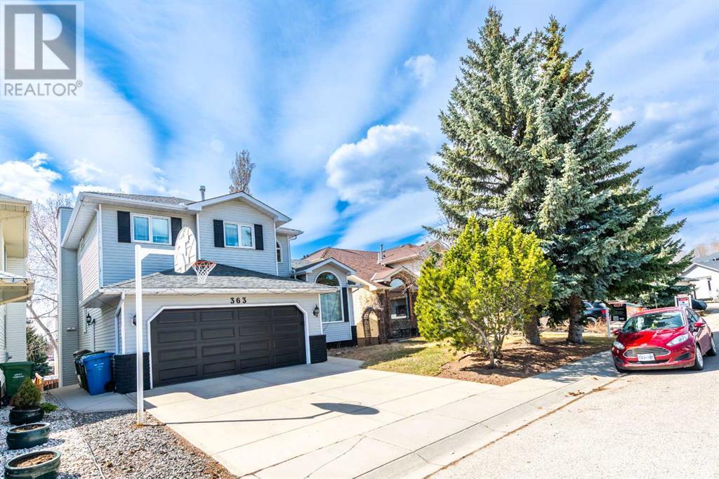 363 Hawktree Circle NW