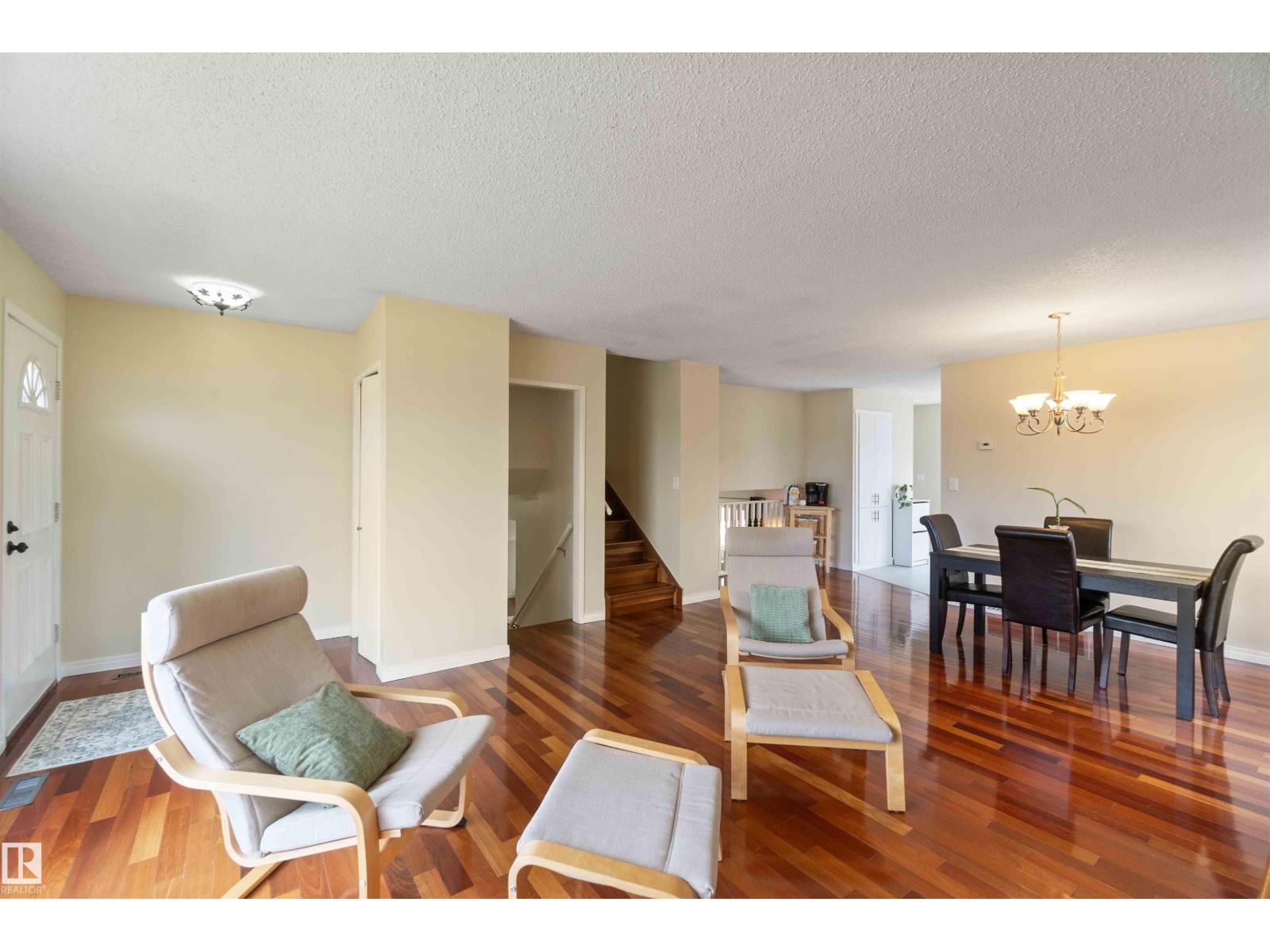 18519 57 AV NW