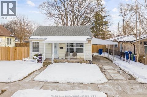 Property photo of 3567 king street, windsor, ON n9c1p4