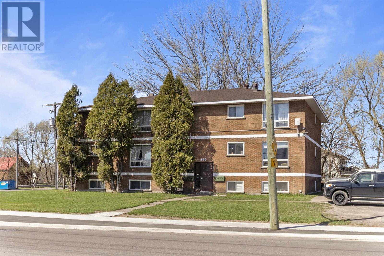 269 Goulais AVE - Photo 2