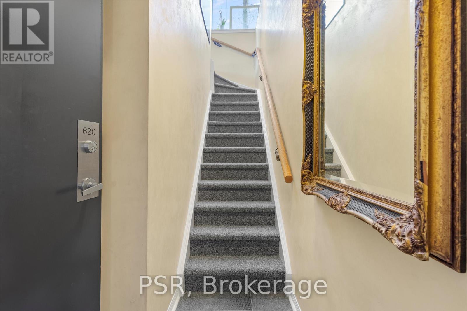 620 - 550 FRONT STREET W