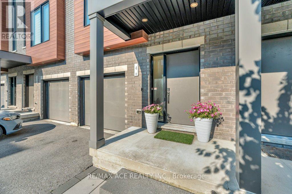 4 - 107 CONCESSION STREET