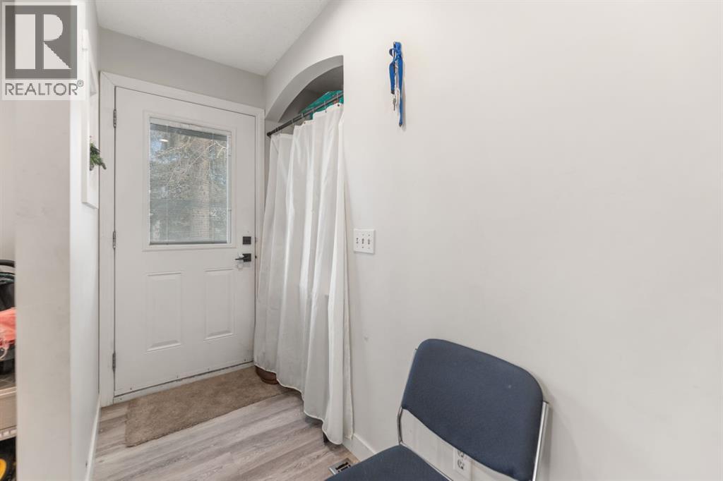 259 MANORA Crescent NE