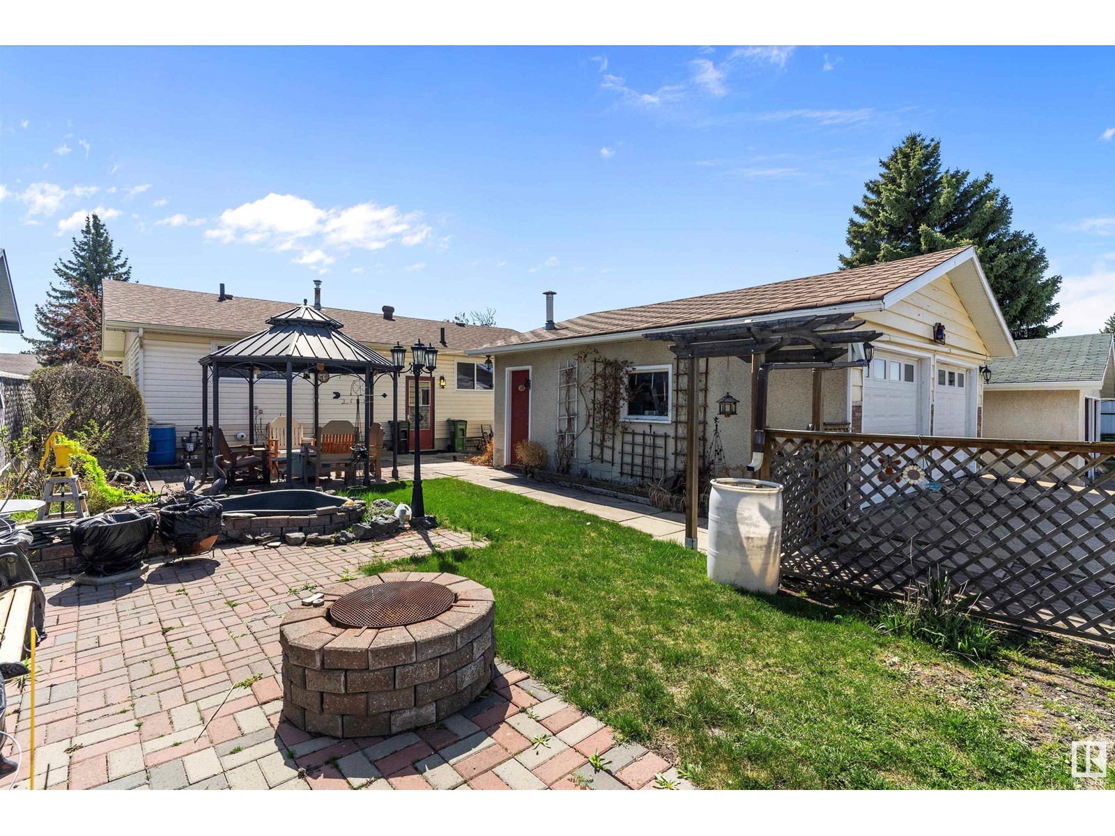 7824 147 AV NW