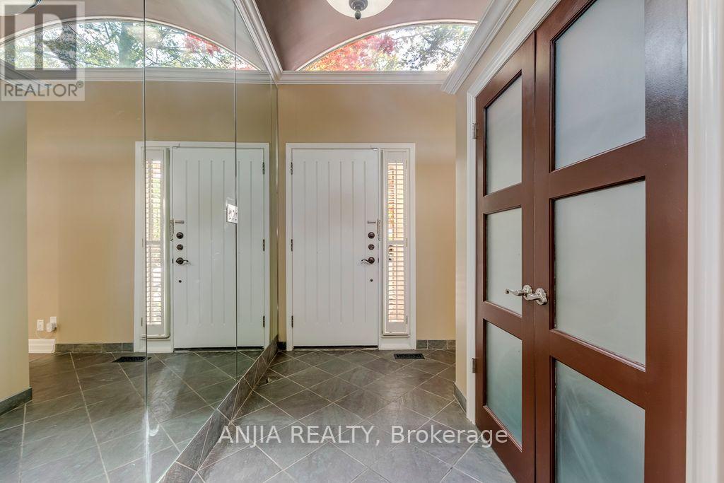 2419 LIONHEART CRESCENT