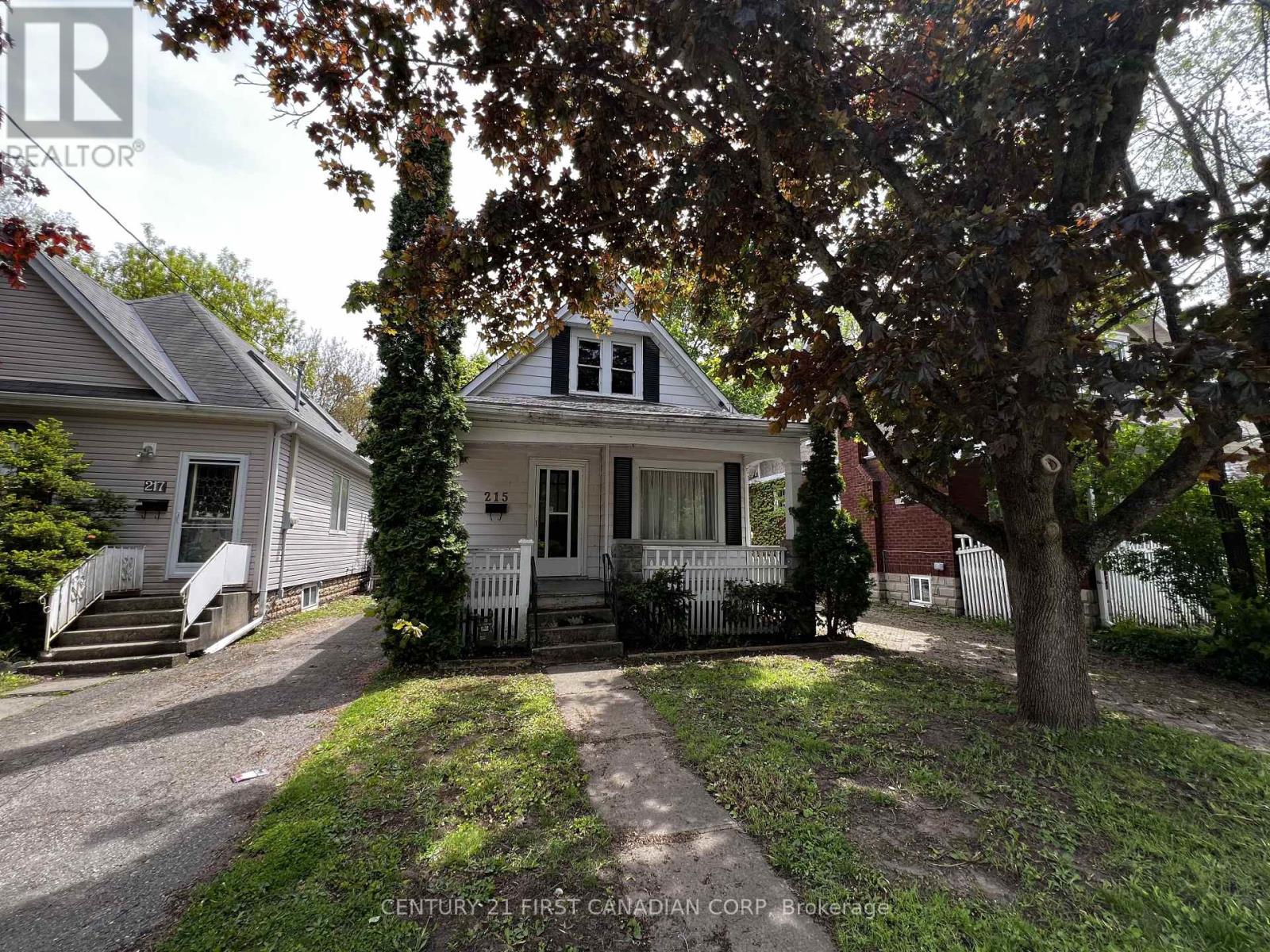 215 BERNARD AVENUE