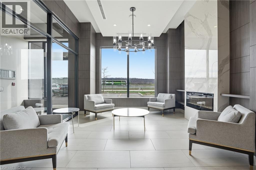 550 NORTH SERVICE Road Unit# 1504