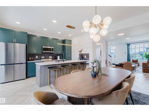 1504 SISKIN LINK LI NW Edmonton AB T5S0W3