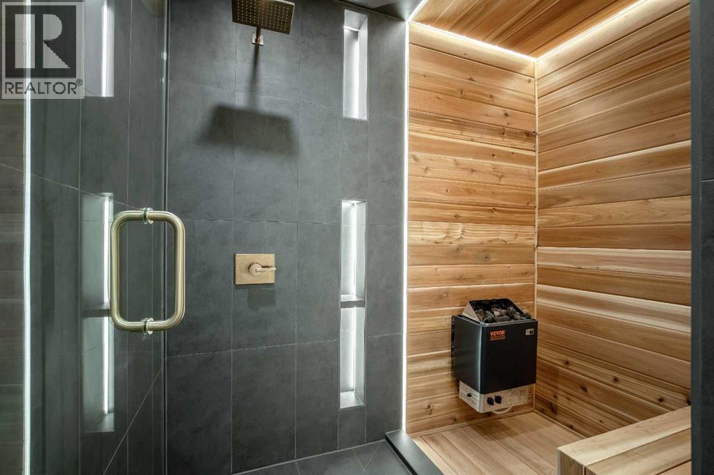 216 Oakridge Place SW