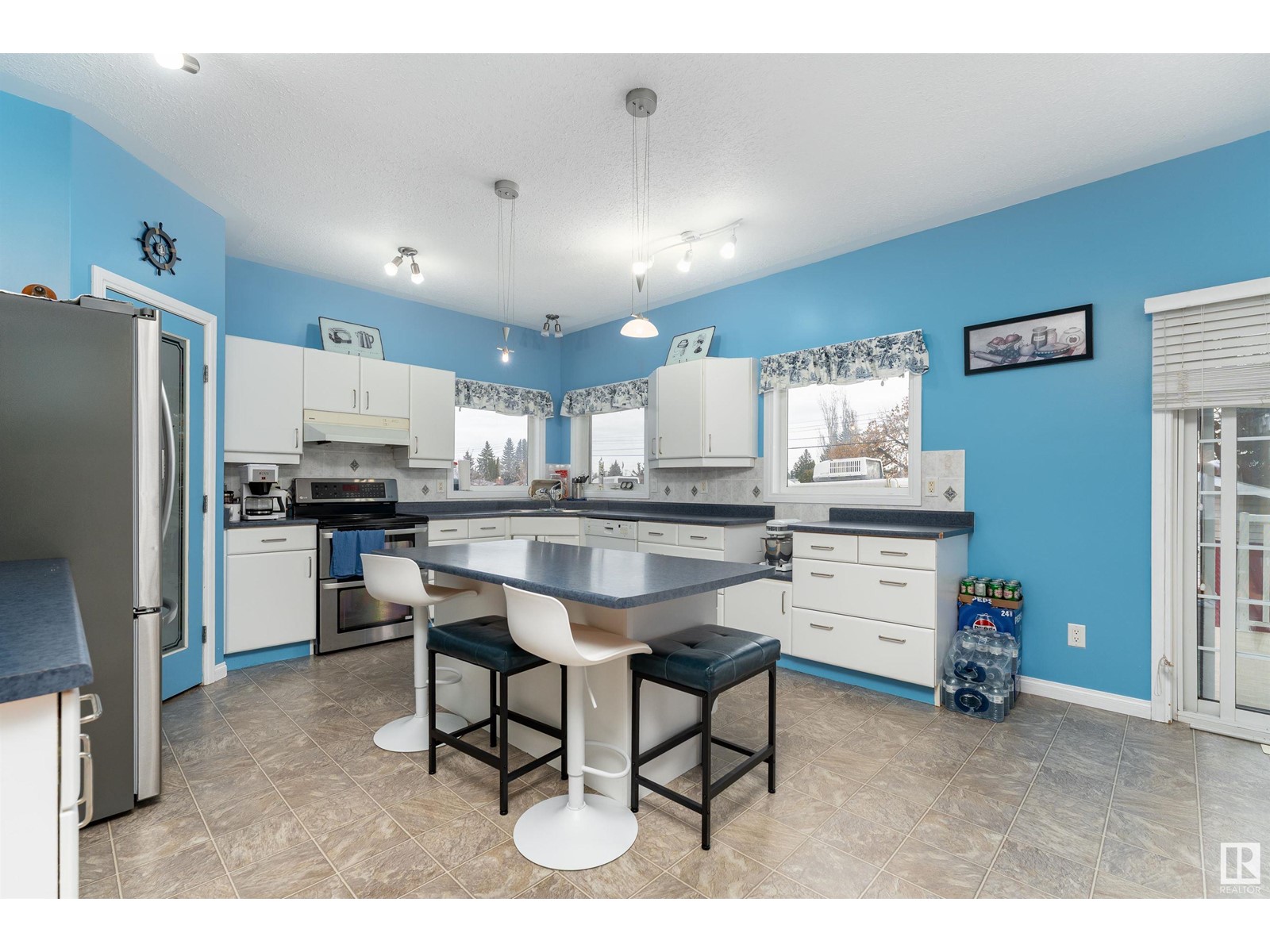 11607 135A AV NW