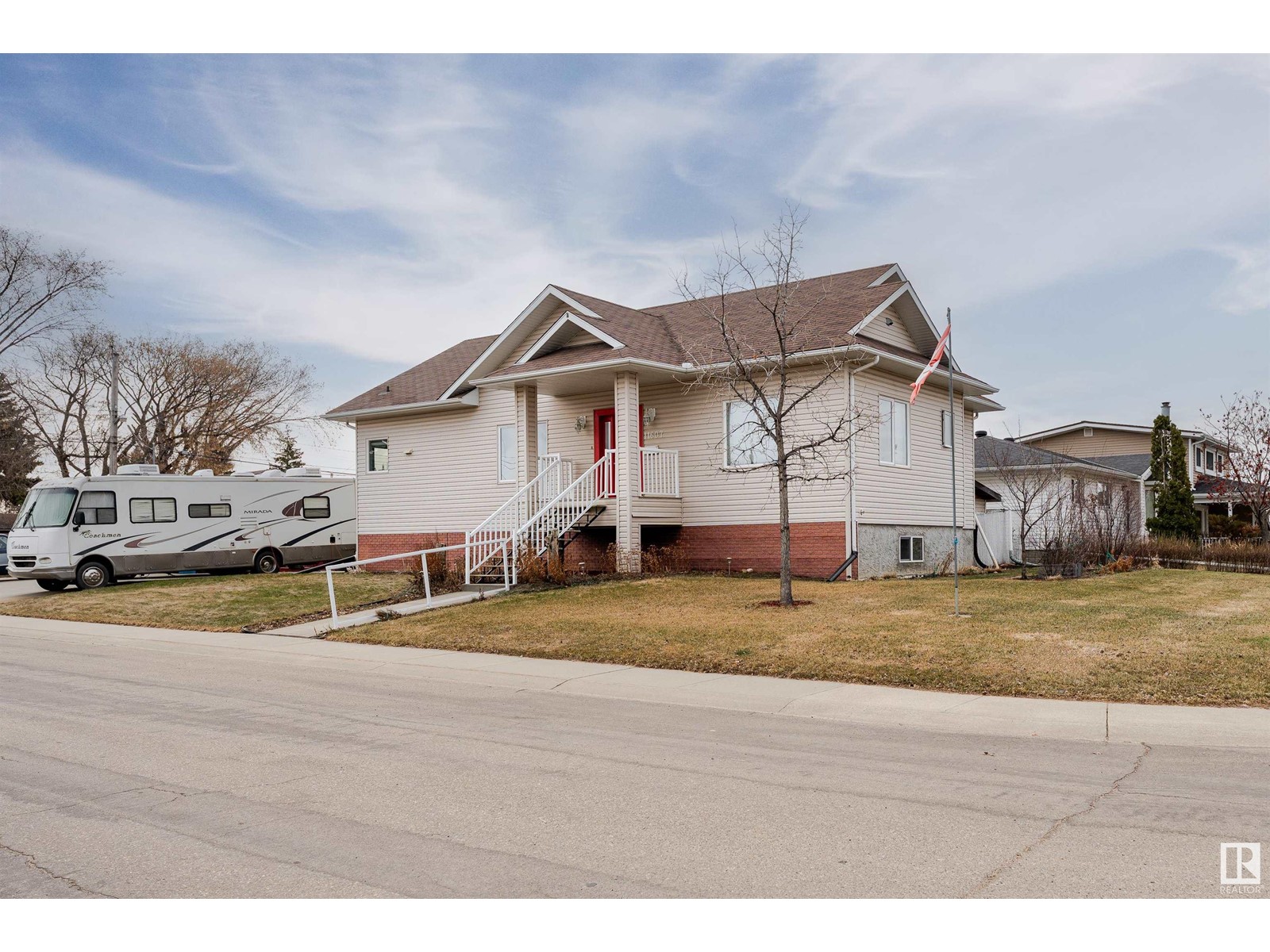 11607 135A AV NW