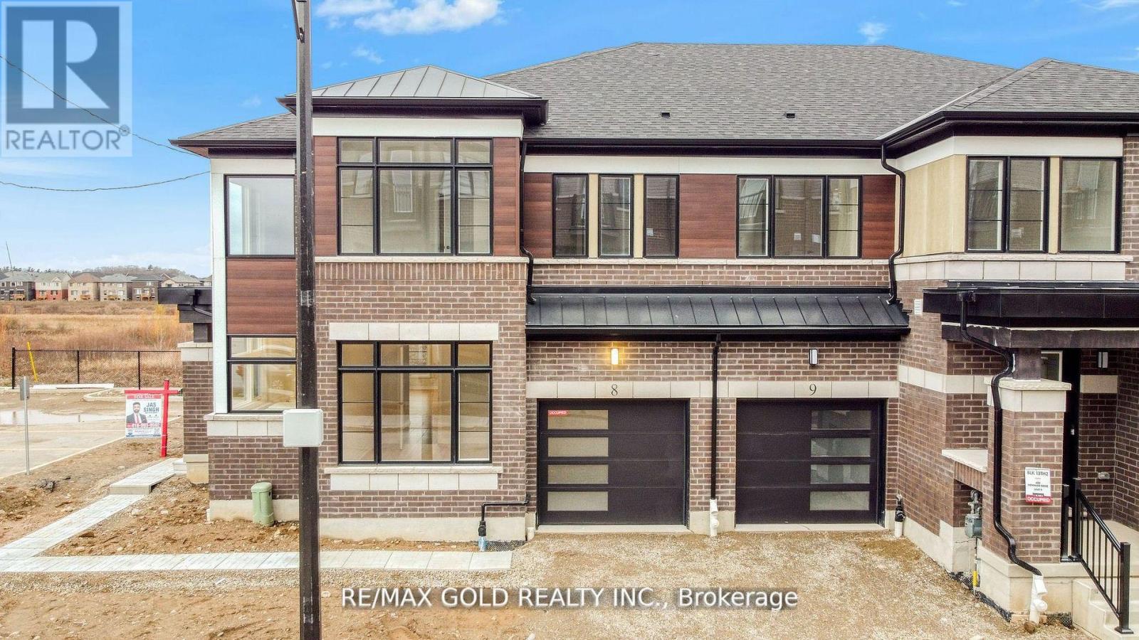 8 - 420 NEWMAN DRIVE