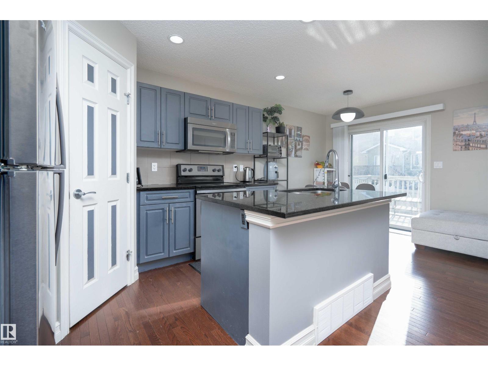 #13 5317 3 AVENUE SW