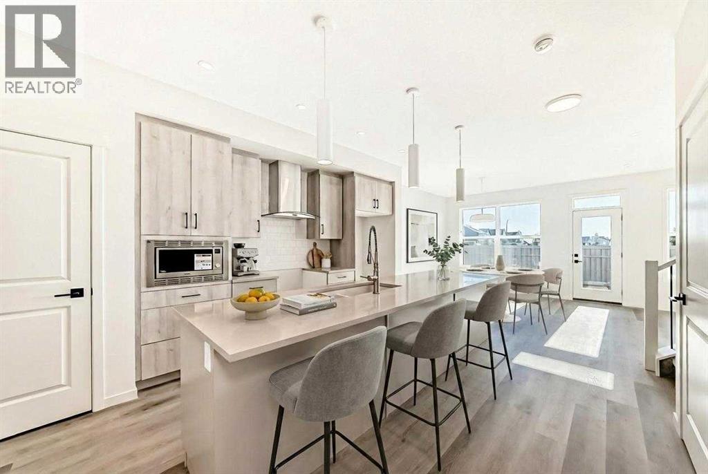 107 Mercado Crescent SE