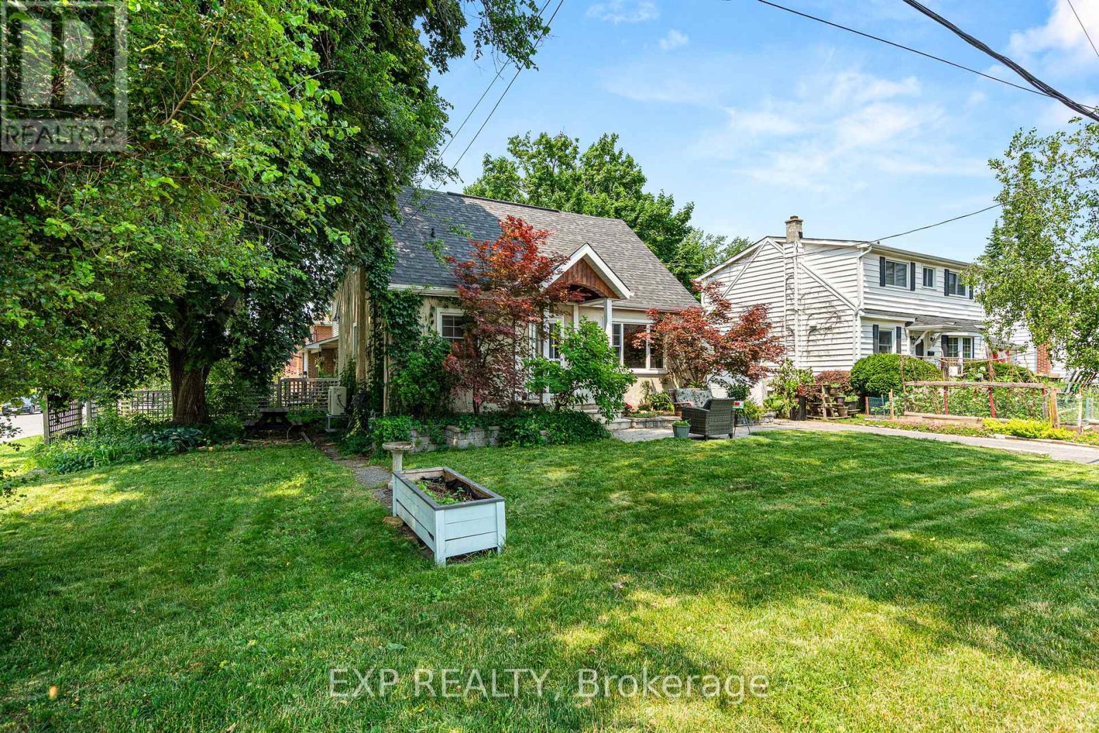 421 GREENWOOD AVENUE