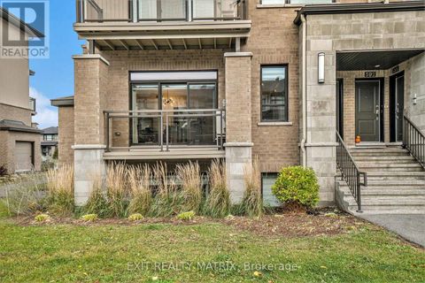596 COMPASS STREET Ottawa ON K1W0L7