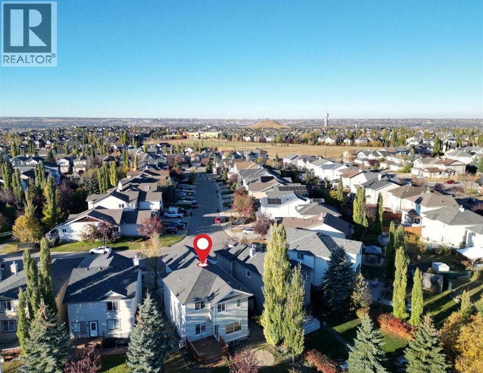 64 Cougarstone Square SW