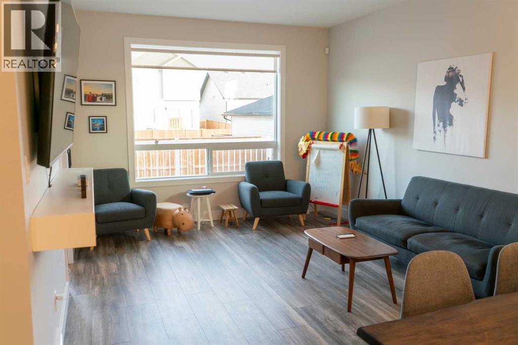 4381 Fairmont Gate S