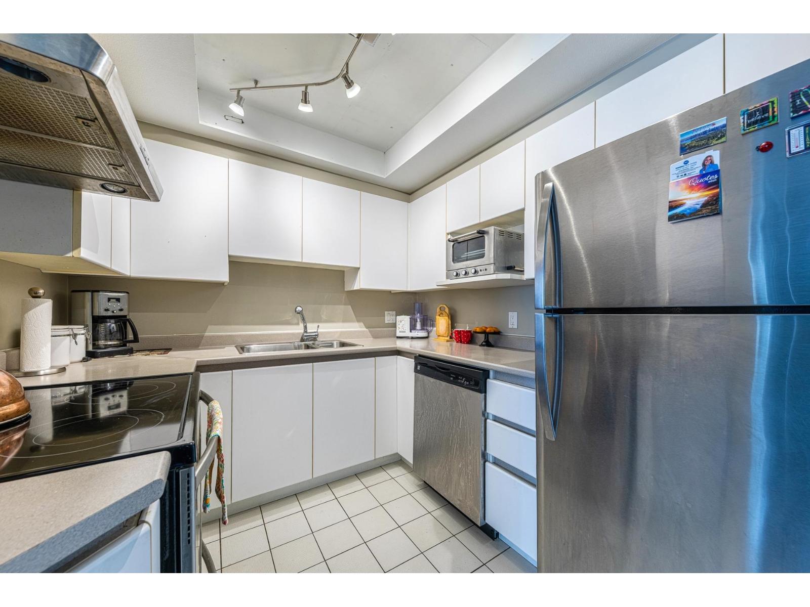 702 13383 108 AVENUE