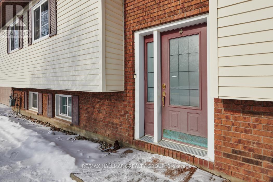 79 BOURDEAU CRESCENT