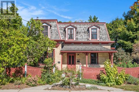 61 DRUMMOND STREET E Perth ON K7H1G3