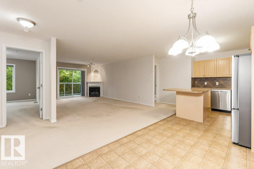 #403 78A MCKENNEY AV