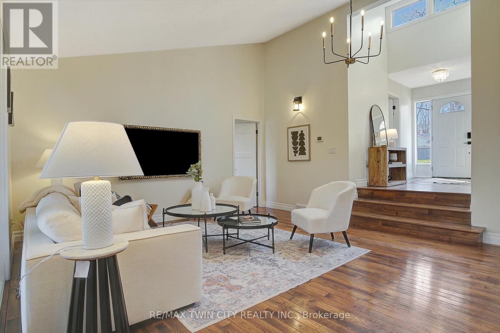 108 BLENHEIM ROAD