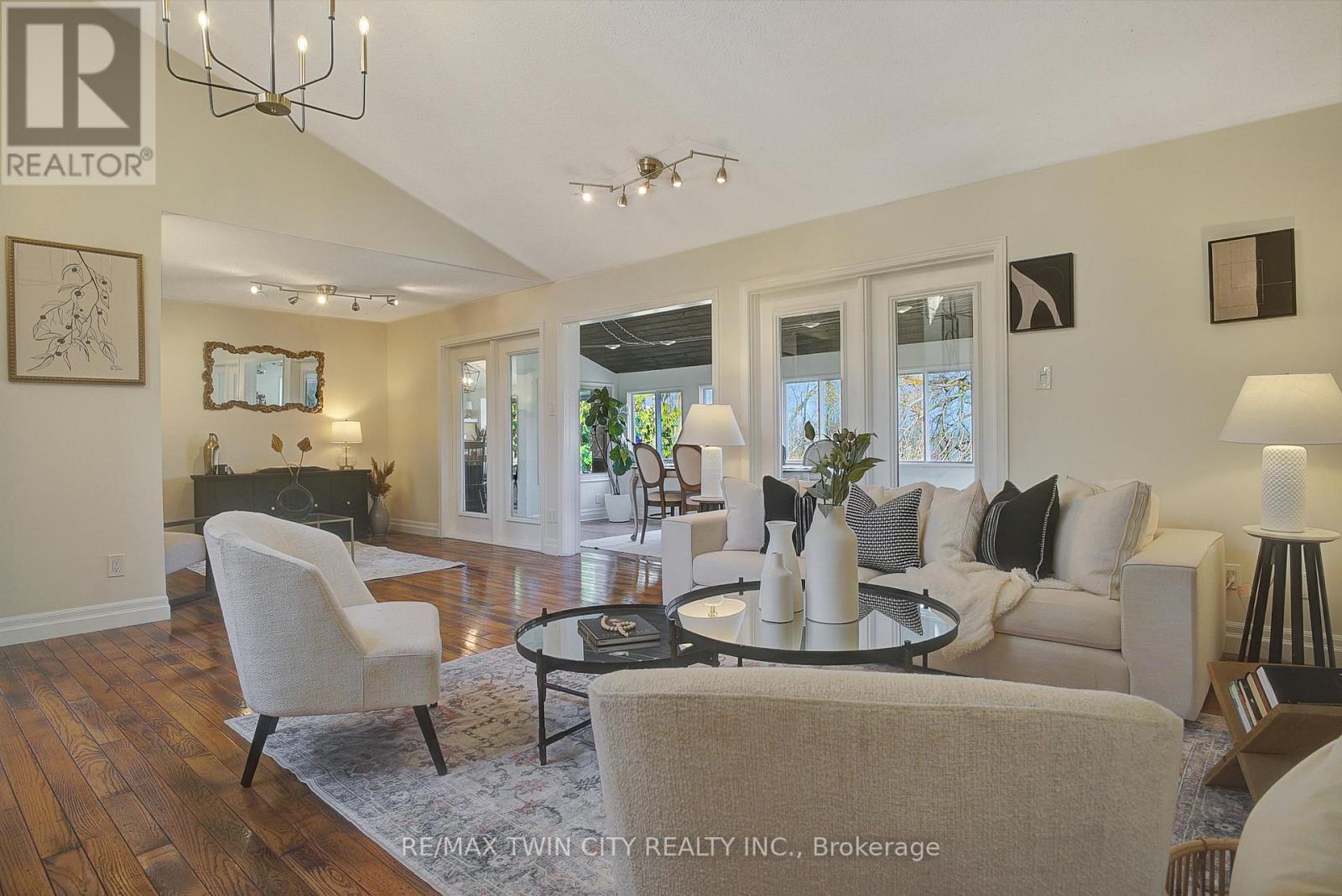 108 BLENHEIM ROAD